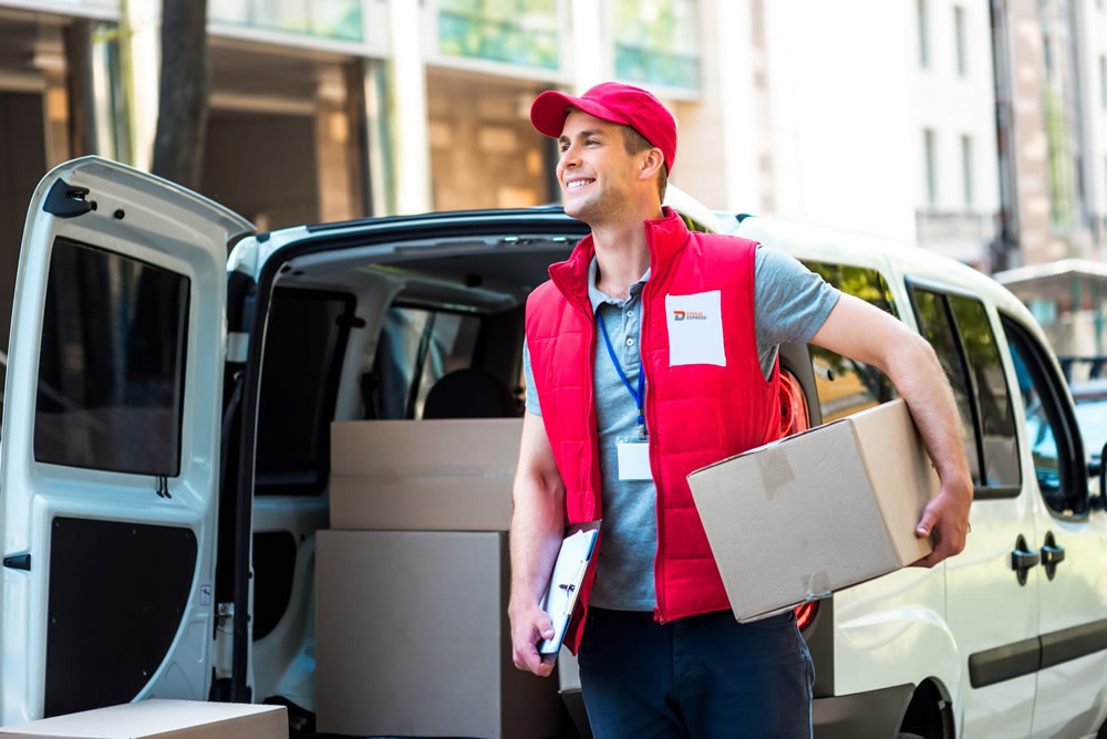 http://cargo.bold-themes.com/transport-company/wp-content/uploads/sites/2/2015/09/shutterstock_308425934.jpg
